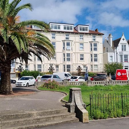 Southsea Escape - Coastal Holiday Apartment - 2 Double Bedrooms Portsmouth Ngoại thất bức ảnh