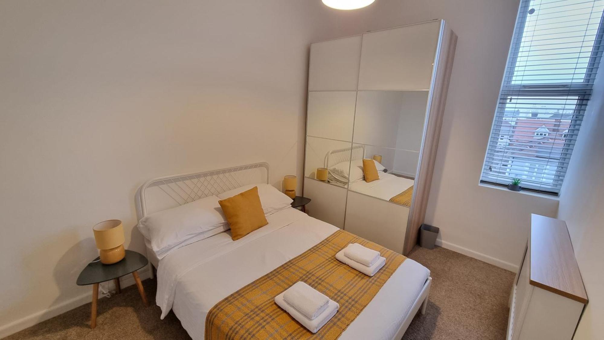 Southsea Escape - Coastal Holiday Apartment - 2 Double Bedrooms Portsmouth Ngoại thất bức ảnh